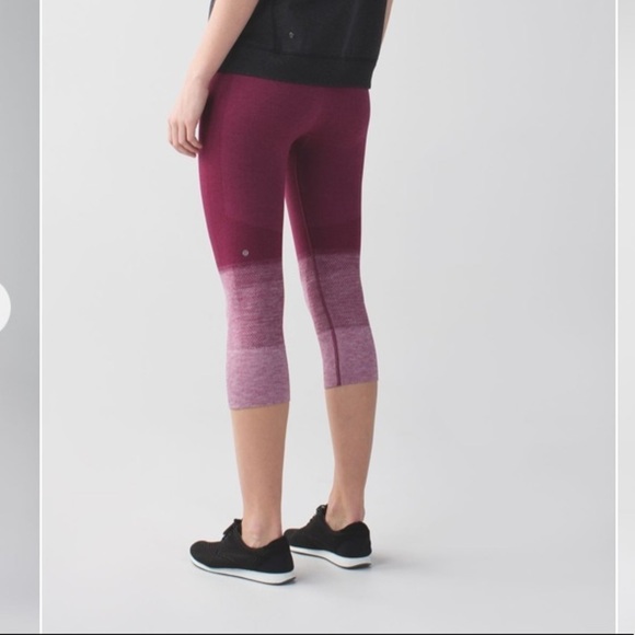 🌸2/$25 Lululemon Seamlessly Street Crop Heathered Dashing Deep Redish Purple - Picture 2 of 10